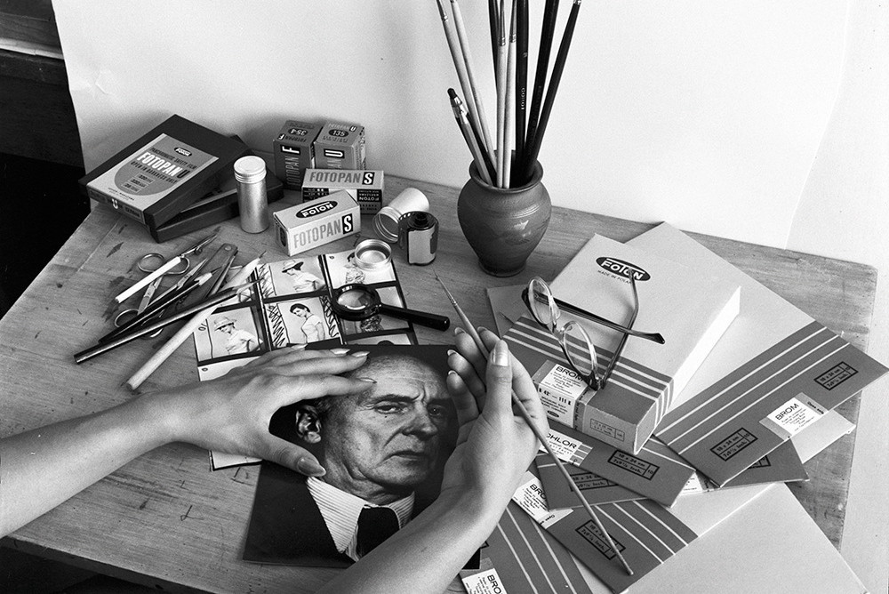 Hand-Arbeit. Retrospektive des Künstlers 
Zbigniew Dłubak in der Studio Galeria im Kulturpalast.
