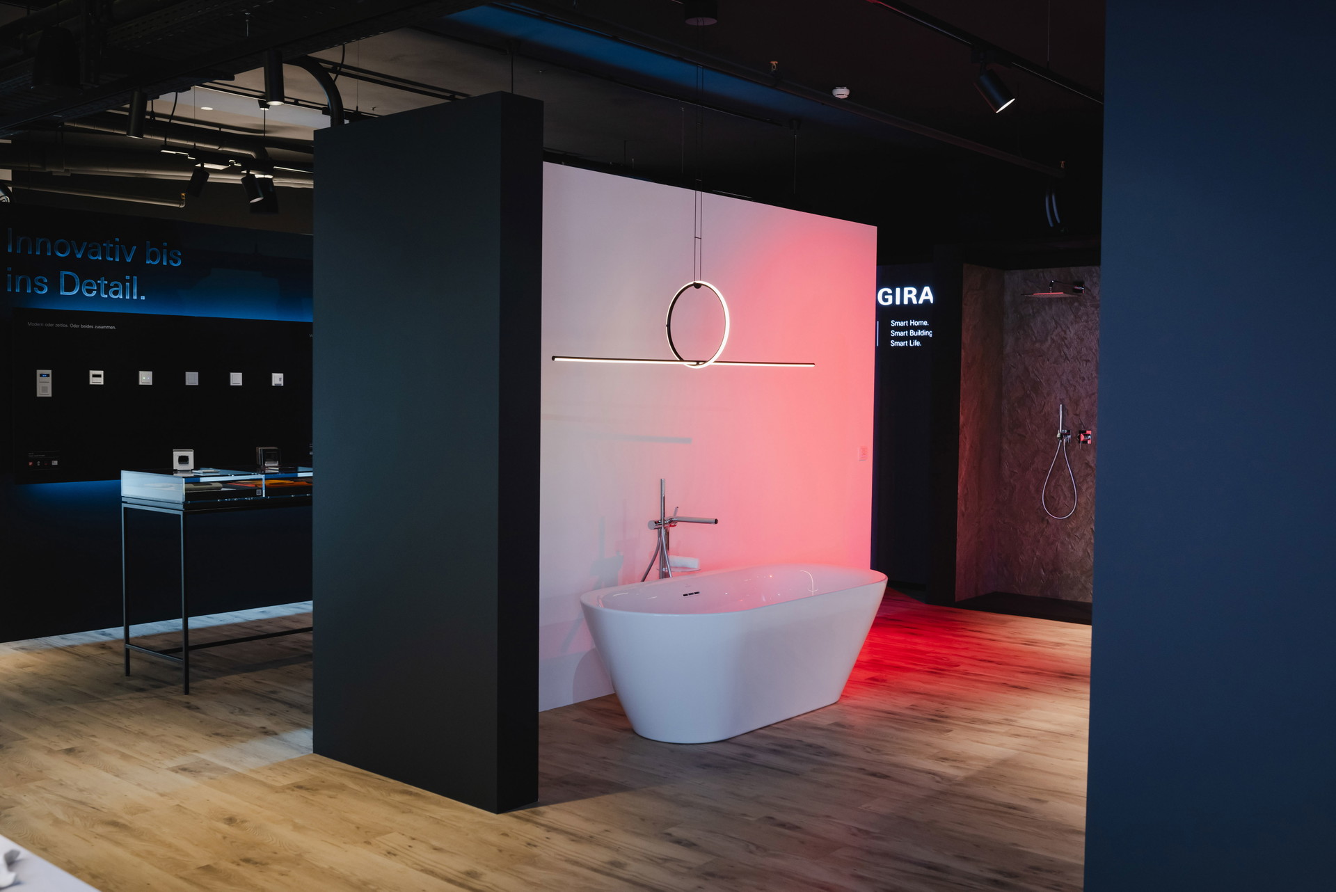 Das »Gira Experience Center« in Salzburg.