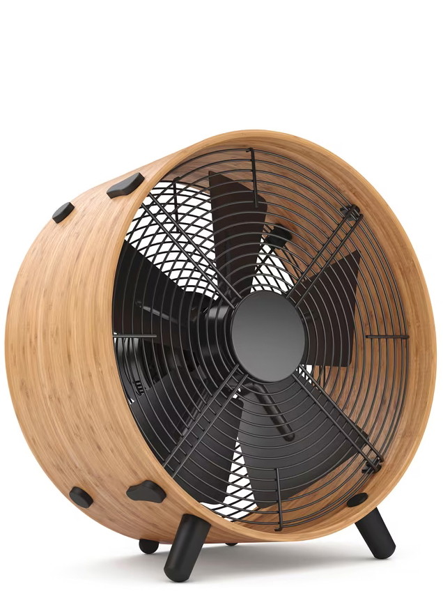 Im Aufwind. Dieser Bodenventi­lator, ein Entwurf des Schweizer Designers Carlo Borer, ist sowohl technisch als auch 
optisch stark.
manufactum.at