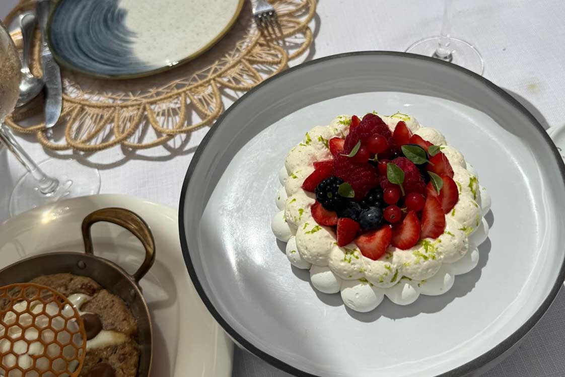 Die Pavlova im Les Palmiers ist ein Muss!