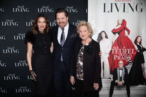 Daniel Serafin und seine Mutter Ingeborg mit Angelika Rosam