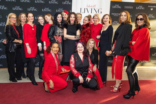 Valentino Boutique Chefin Claudia Weichselbaum mit ihrer Valentino-Crew &amp; Angelika Rosam