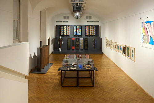 »URSI FÜRTLER. Textil – Abstrakt « im MAK