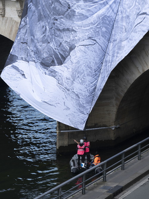 Installation of La Caverne du Pont Neuf
Paris, May 2026