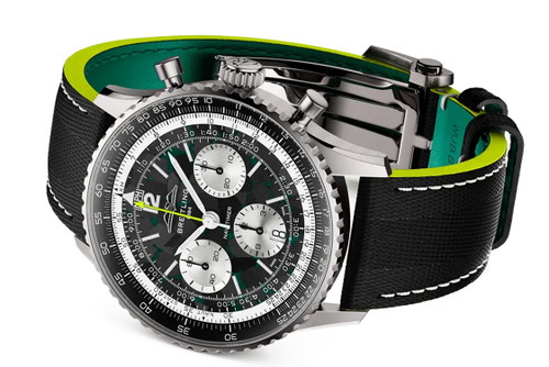Breitling x Aston Martin, »Navitimer B01 Chronograph 43 Aston Martin Aramco Formula One™ Team«