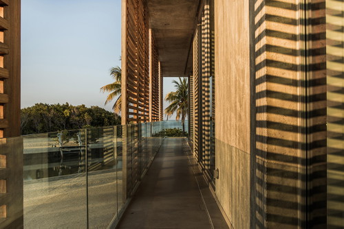 STRANG’s Van der Vlugt Residence, Miami