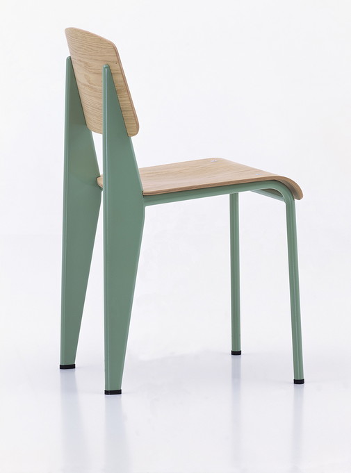 Standard Chair by Jean Prouvé