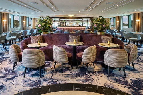 VIVA BEYOND Lounge-Bar
