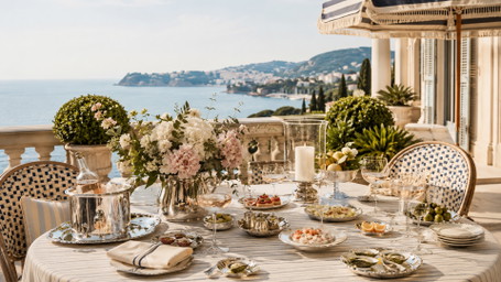 Table Curation: 5 Ideen für den Stil der französischen Riviera
