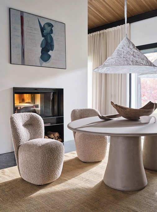 Gervasoni »Loll«, dining armchairs
Design by Paola Navone