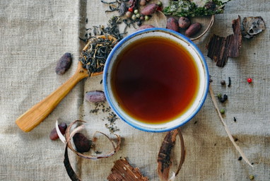 Morning Detox: Mit diesen Tees entgiften Sie den Körper im Frühling