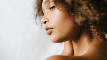 Weniger ist mehr: Wie man das Haut-Mikrobiom gesund hält