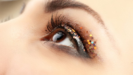 Was hinter dem Sparkle-Lidstrich steckt