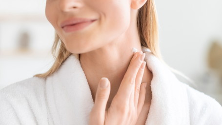 Hals & Dekolleté: Die Beauty-Zone, die wir oft vergessen