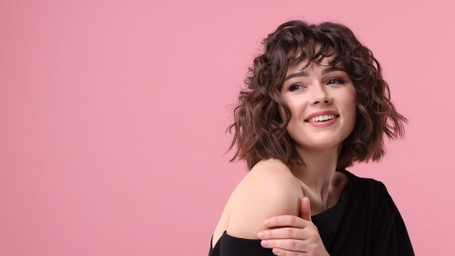 Herbst 2025: Diese Kurzhaarfrisuren setzen ein Style-Statement
