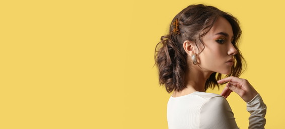 Der Rodeo Bob: Der lässigste Frisuren-Trend für kurze Haare im Herbst 2025