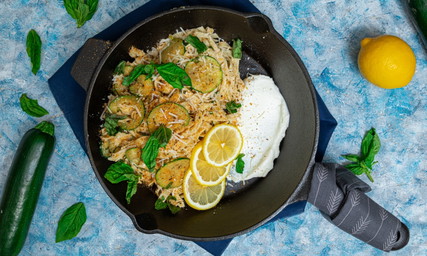 Leichte Küche für kühle Tage: Zucchini-Pasta mit Zitronenricotta