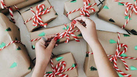 Der große Beauty-Gift-Guide: Die schönsten Make-up- & Pflege-Geschenke für jeden Typ