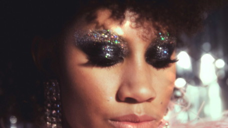 It’s Sparkle Season: Die funkelndsten Make-up-Must-haves