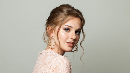 Vintage-Hairstyles: Wie »Bridgerton«-Romantik unsere Haartrends inspiriert