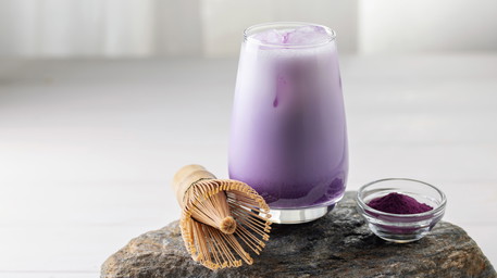 Ube-Latte: Der violette Trenddrink erobert die Cafés