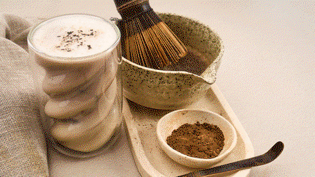 Hojicha Latte: Das Trend-Getränk aus Japan mit gesundheitlichen Benefits