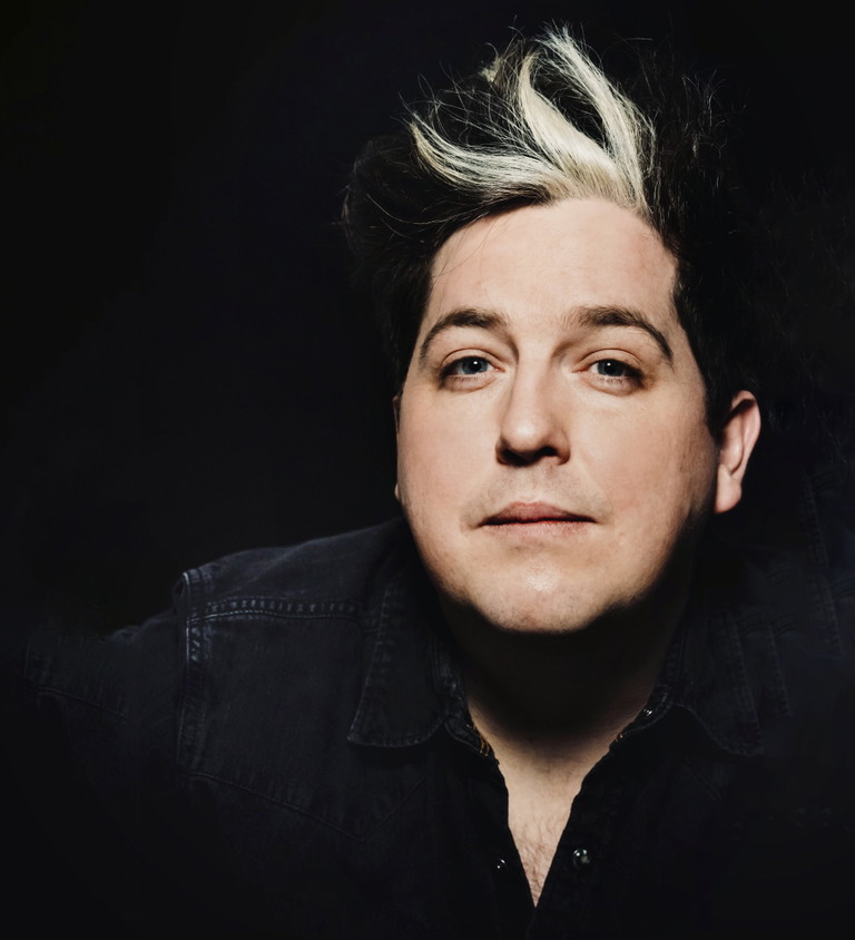 Jakob Semotan, Allrounder. Der Publikumsliebling der Volksoper spielt sich durch das Repertoire und ist im Premieren-Cast vom „Weißen Rössl“ und der „Csárdásfürstin“.