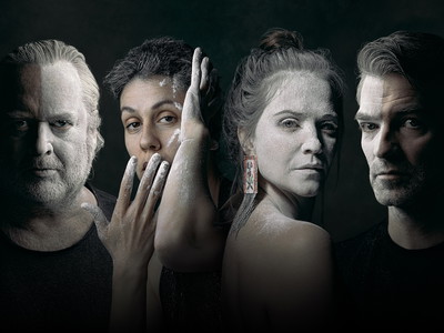 „Amphytrion“ in Perchtoldsdorf mit Gregor Seberg, Daniela Golpashin, Larissa Fuchs und Jakob Seeböck.