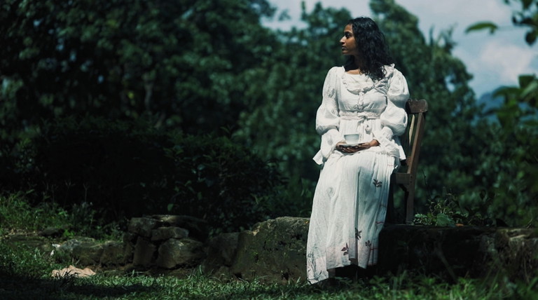 Venuri Perera und Zwoisy Mears-Clarke zeigen ihren Film „Porcelain White“.