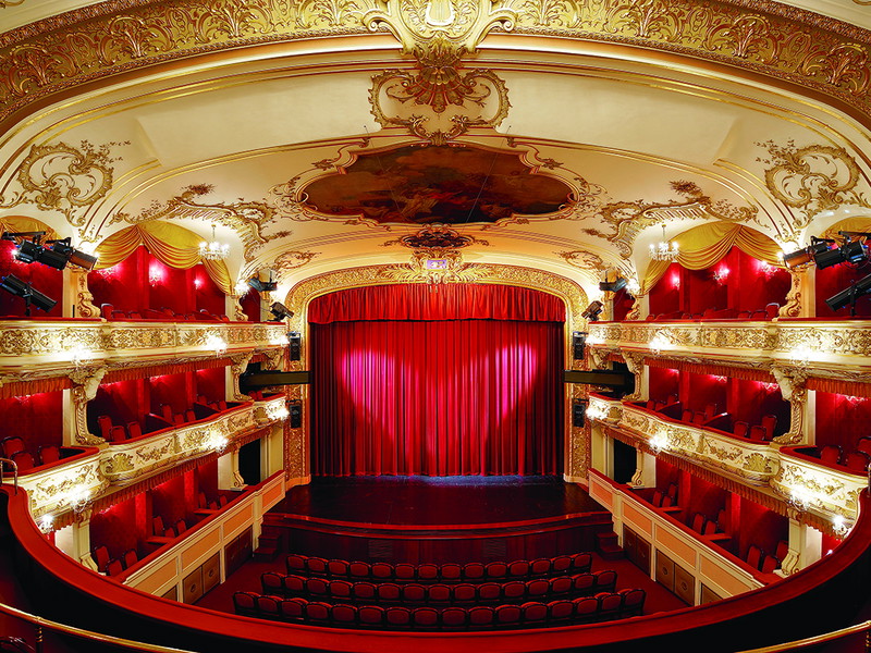 Der Smetana Opera Cycle 2024 lädt herzlich ein, die acht vollendeten Opern von Bedřich Smetana zu genießen.