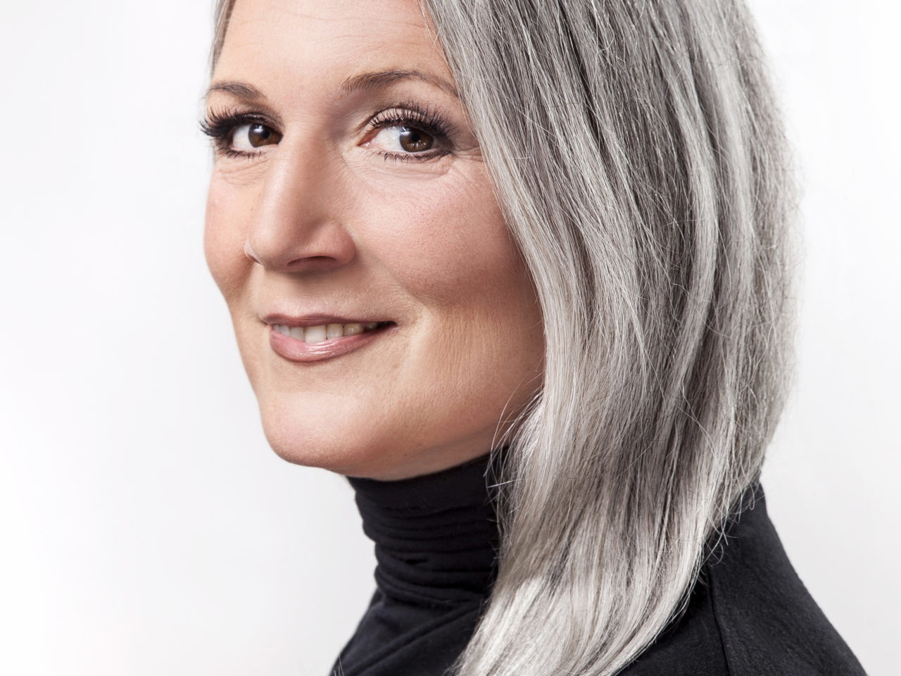 Carin Filipcic ist eine österreichische Musicaldarstellerin und Mezzosopranistin.