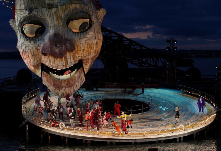 Gänsehautmomente verspricht auch heuer wieder die Aufführung von „Rigoletto" auf der Seebühne bei den Bregenzer Festspielen.