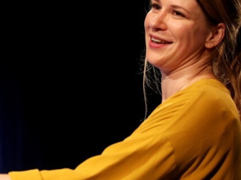 Michaela Bilgeri bei der Aufführung im Theater Drachengasse in Wien.