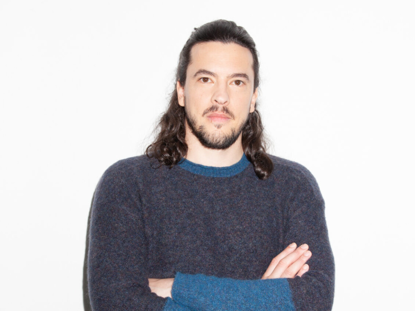 Bariton Andrè Schuen singt am MusikTheater an der Wien die Titelrolle in Jaromír Weinbergers Oper „Schwanda, der Dudelsackpfeifer“.
