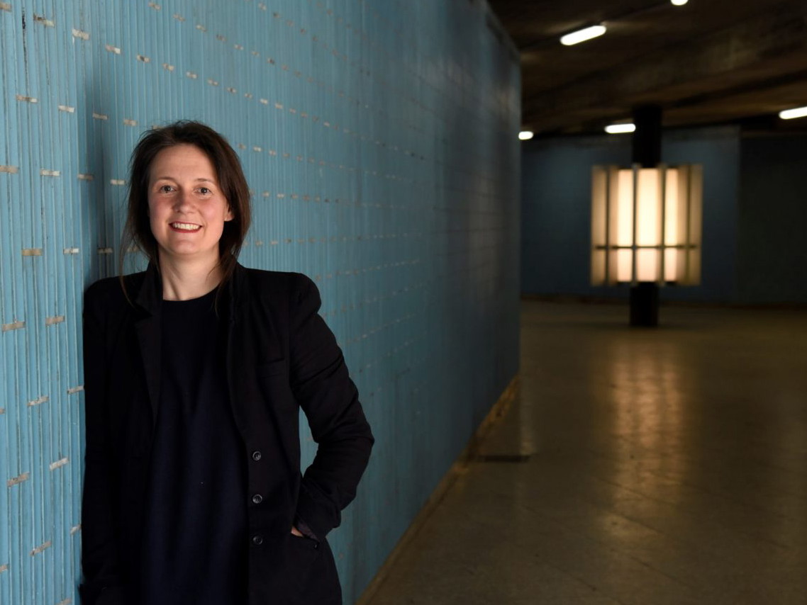 Seit der Spielzeit 2020/21 leitet Anja Sczilinski das Burgtheaterstudio. Außerdem führt sie auch Regie. 