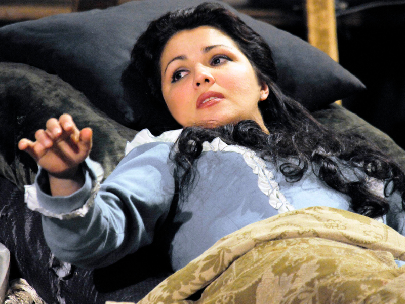 Anna Netrebko als Mimì in der Wiener Staatsoper.