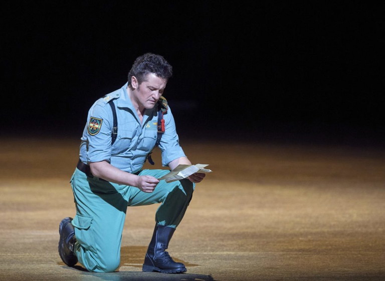 Foto: Wiener Staatsoper / Michael Pöhn
Piotr Beczala als Don José in „Carmen“. 