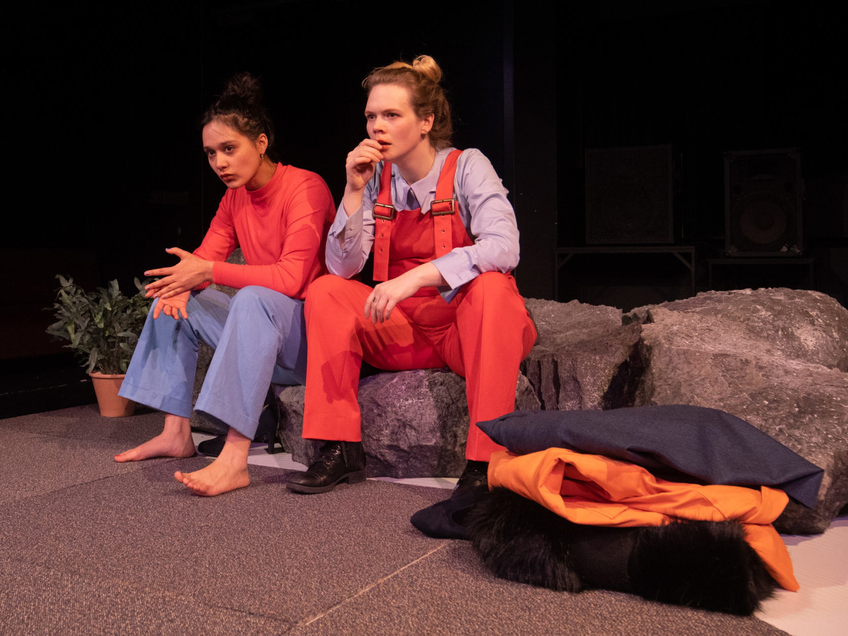 Katrija Lehmann und Maximiliane Hass in „Zitronen Zitronen Zitronen".