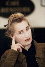 Beiläufiges Anglotzen: Eine Liebeserklärung an Elfriede Jelinek
