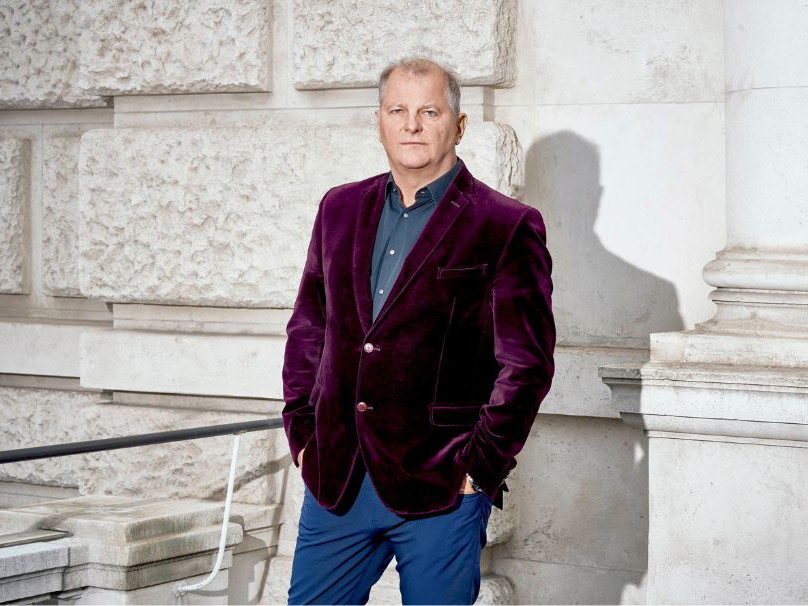 Burgtheaterdirektor Martin Kušej gibt sein letztes großes BÜHNE-Interview.