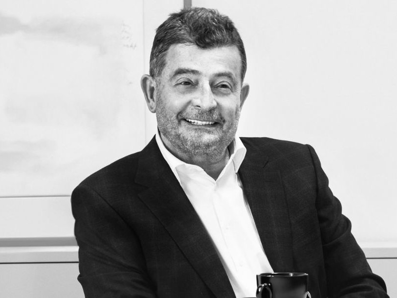Stefan Ottrubay schreibt einen Essay über die Oper im Steinbruch.
