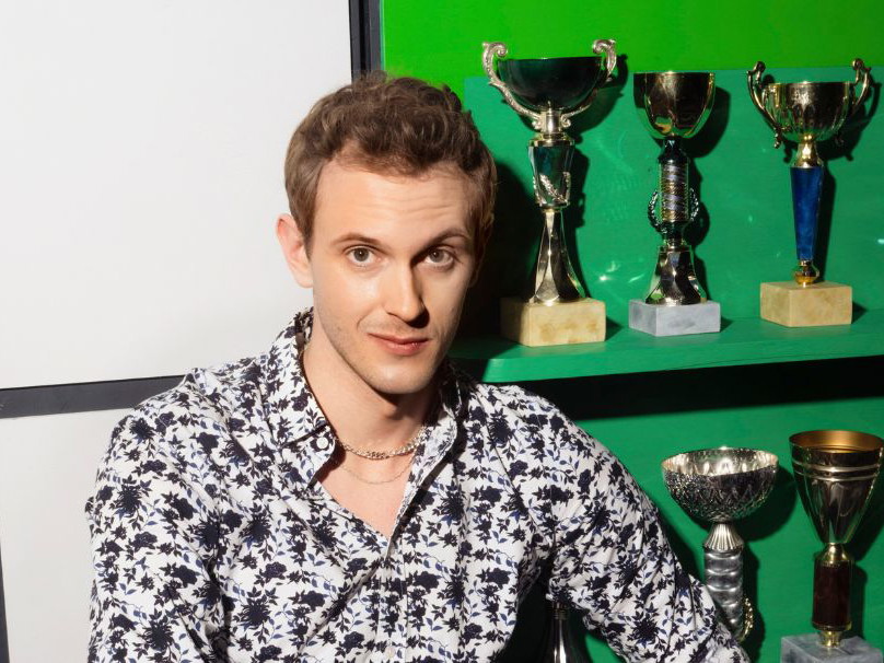 Jakob Pinter. Er spielt und spielte am Theater an der Wien, im Theater Akzent, auf der Rosenburg, im Ensemble Porcia und in diversen Filmen.