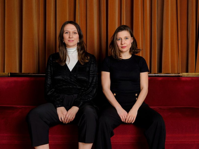 Katharina Augendopler und Krysztina Winkel Mitgestalterinnen der aktuellen Jugendoper und des erfolgreichen Outreach-Programmes der Wiener Staatsoper.
