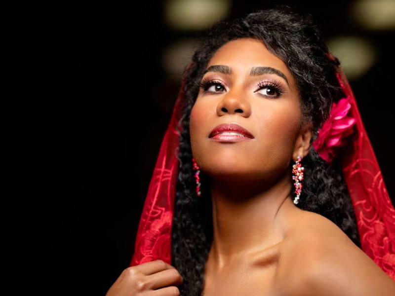 J’Nai Bridges. Sie gilt als die Beyoncé der Opernwelt, wollte jedoch zuerst Basketball-Profi werden. Dann wurde sie von ihrer Chorleiterin entdeckt – und ein Weltstar.