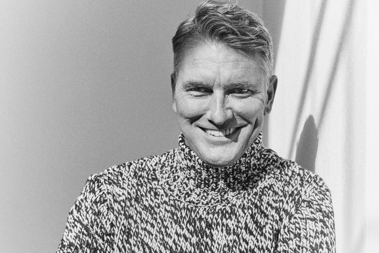 Stefan Herheim inszeniert „Der Prozess“. Er erkennt in der zunehmenden Resignation des Josef K. Ähnlichkeiten zur heutigen Gesellschaft, in der die Überforderung der Menschen – und daraus resultierende Ängste – von Populisten und Rechtsradikalen instrumentalisiert wird.