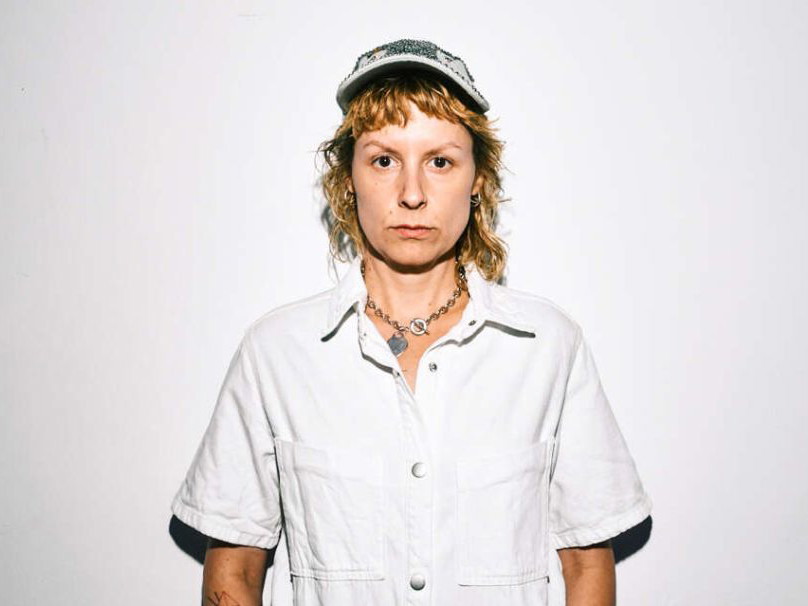 Jenny Schleif, Bühnenbildnerin. Wie es ist, die eigenen Idee zum ersten Mal auf der Bühne zu sehen? „Ich bin meistens schweißgebadet. Die erste Bühnenprobe ist immer ein Schock.“