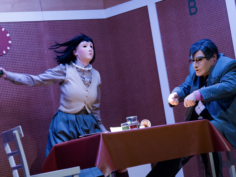 Bettina Lieder und Samouil Stoyanov in Claudia Bauers „humanistää!" am Volkstheater.