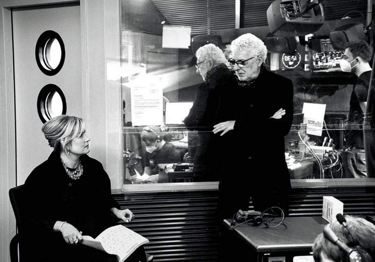 Camilla Nylund und André Heller. Hier mit dem RSO Wien im Studio. Die ORF-III-Produktion erscheint demnächst auf CD: dreizehn Lieder des „Great American Songbook“.