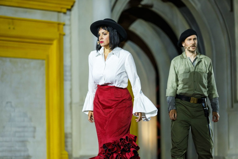 Zwei Welten, eine Liebe: Carmen und José.