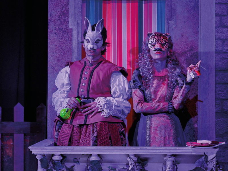 "Romeo und Julia" im Volkstheater in den Bezirken in der Spielzeit 2024/25.